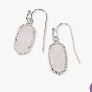 NWT Kendra Scott Lee Silver Drop Earrings in Iridescent Drusy